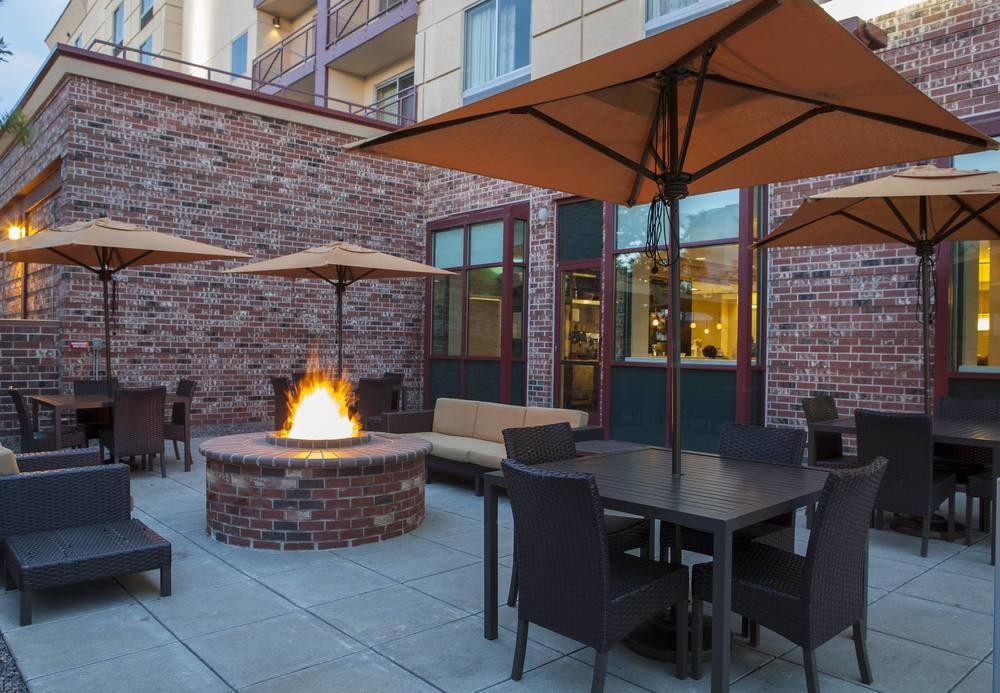 Courtyard By Marriott Denver Airport Exterior photo