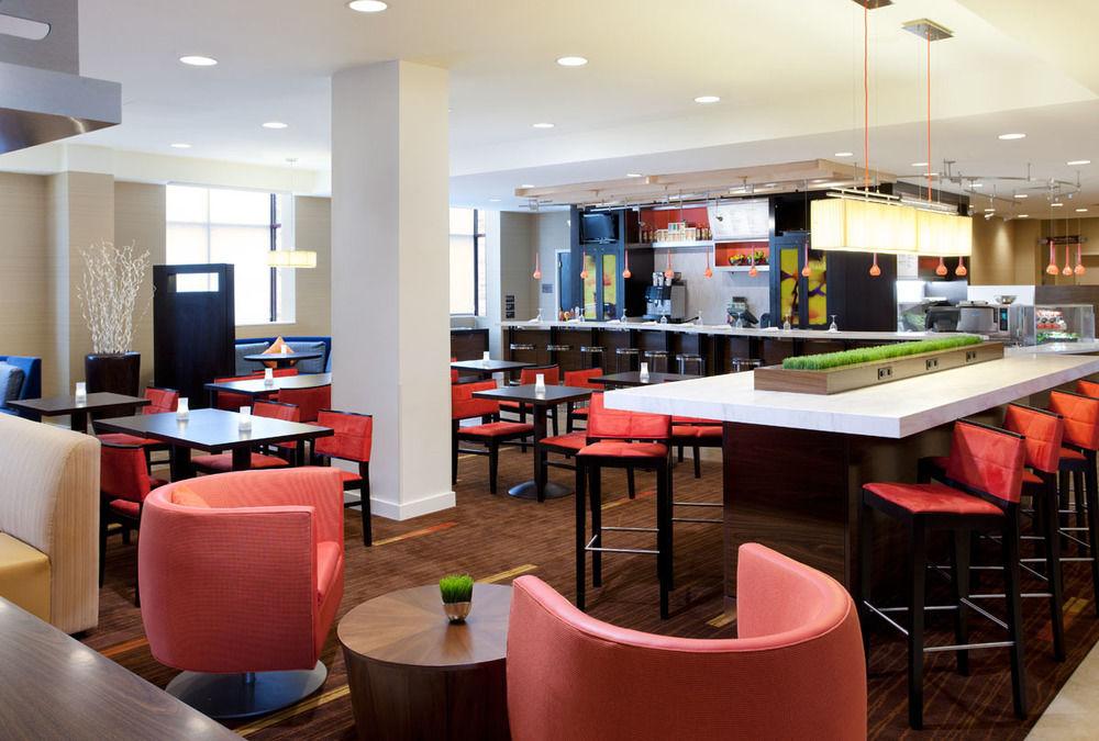 Courtyard By Marriott Denver Airport Exterior photo