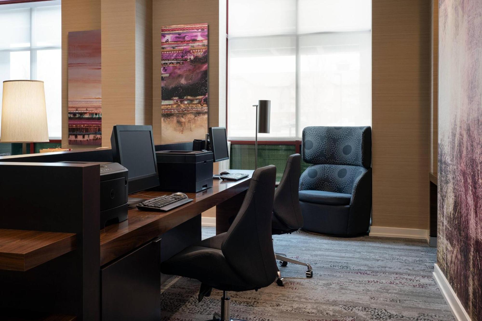 Courtyard By Marriott Denver Airport Exterior photo