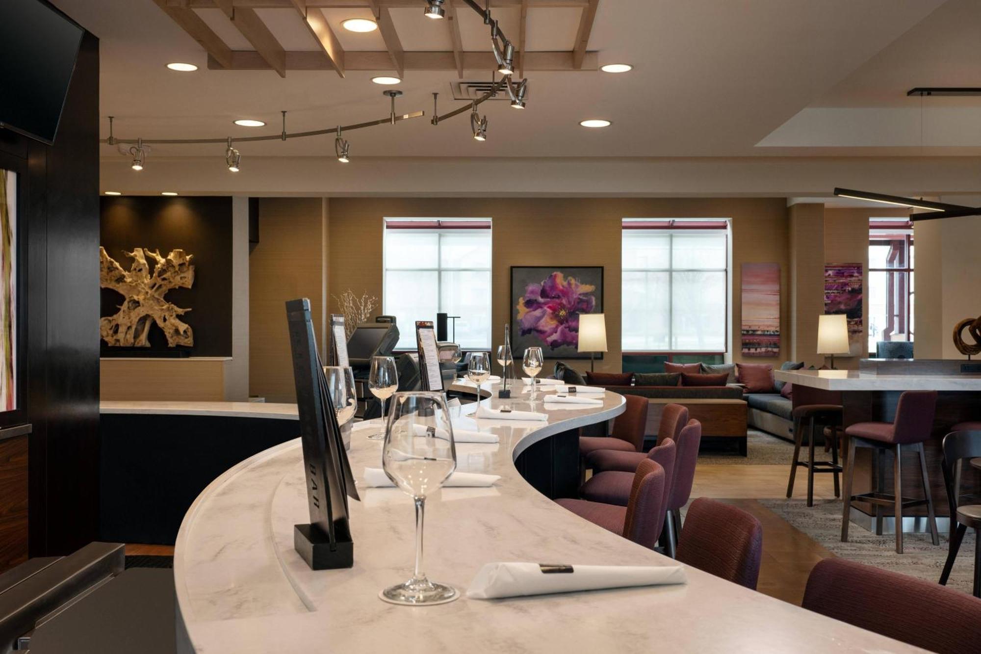 Courtyard By Marriott Denver Airport Exterior photo