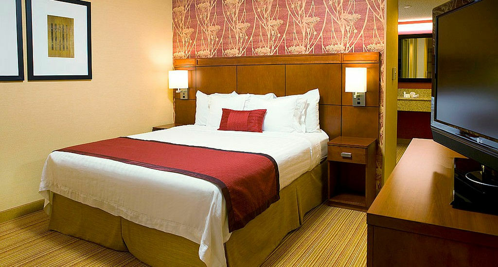 Courtyard By Marriott Denver Airport Exterior photo